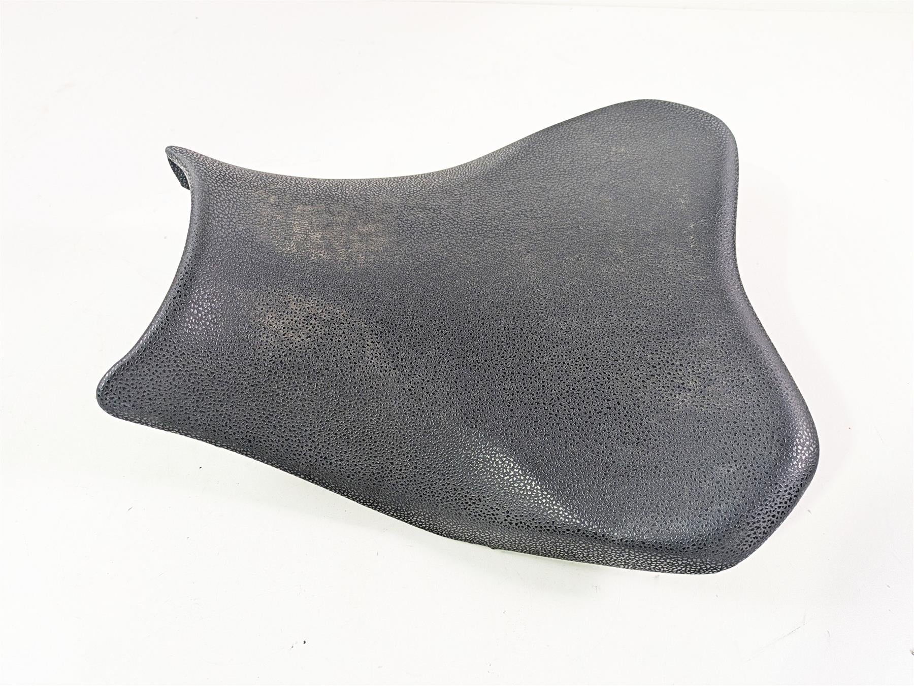 2020 Kawasaki Z900 ZR900 Front Driver Seat Saddle - Read 53066-0581 {{ shop.shopifyCountryName }} - Mototech271