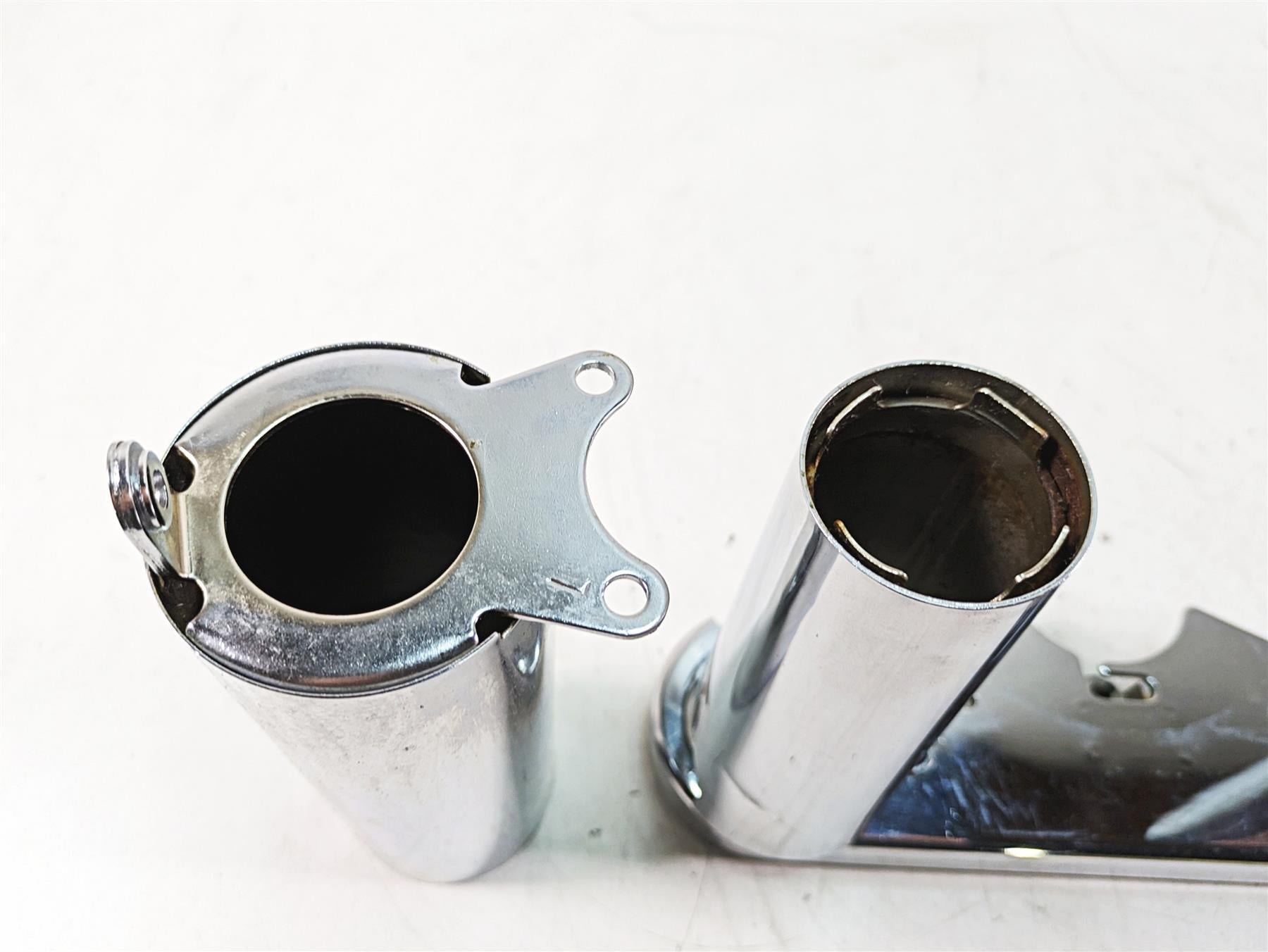 1997 Kawasaki VN1500 Vulcan Tiple Tree Fork Tube Cover Set 44033-1217 44033-1235 {{ shop.shopifyCountryName }} - Mototech271