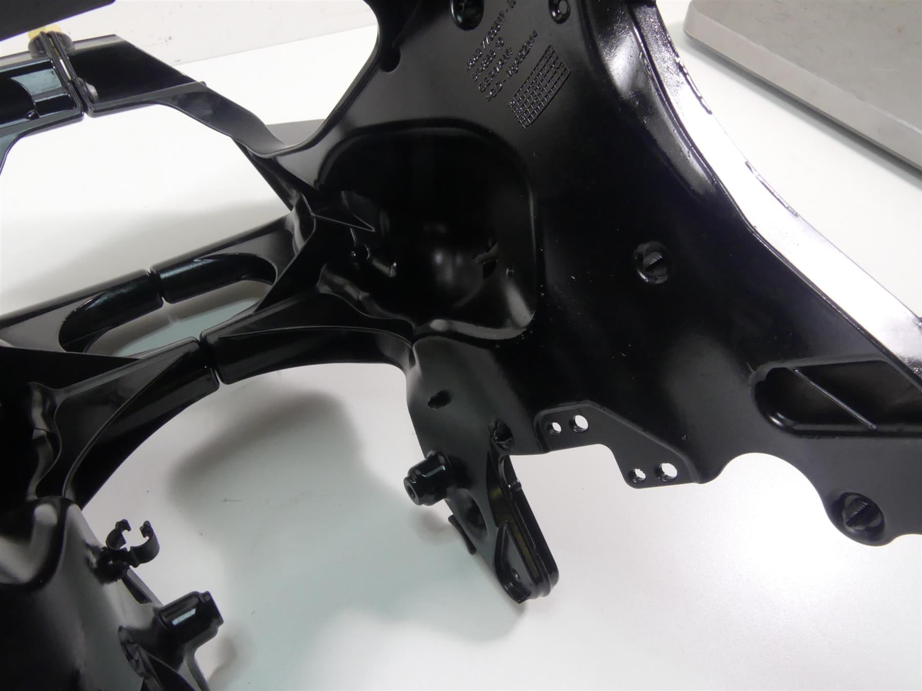 2014 BMW K1600 GTL K48 Front Fairing Cover Bracket Mount Stay Set 46637709518 {{ shop.shopifyCountryName }} - Mototech271