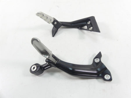 2022 Indian FTR1200 S Rear Passenger Footpeg Foot Peg Bracket Set 1024090 {{ shop.shopifyCountryName }} - Mototech271