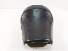 Load image into Gallery viewer, 1997 Kawasaki VN1500 Vulcan Front Rider Seat Saddle - No Tears 53001-1806
