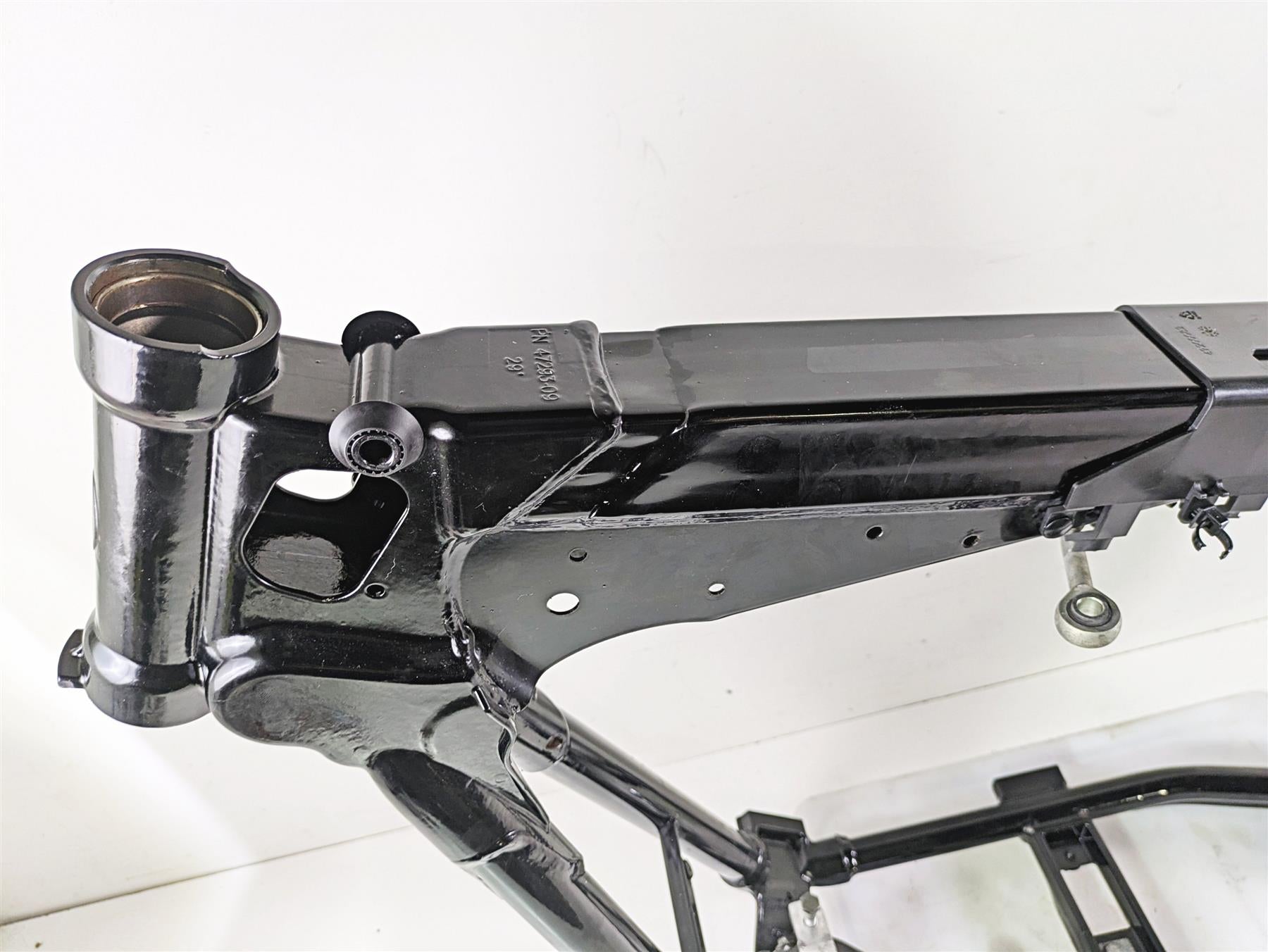 2015 Harley FXDF Dyna Fat Bob Straight Main Frame Chassis With Clean Ohio Title 47760-10A {{ shop.shopifyCountryName }} - Mototech271