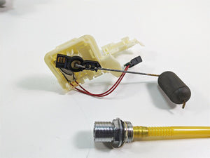 2013 Harley Touring FLHX Street Glide Fuel Gas Petrol Pump 62908-08 75069-08C
