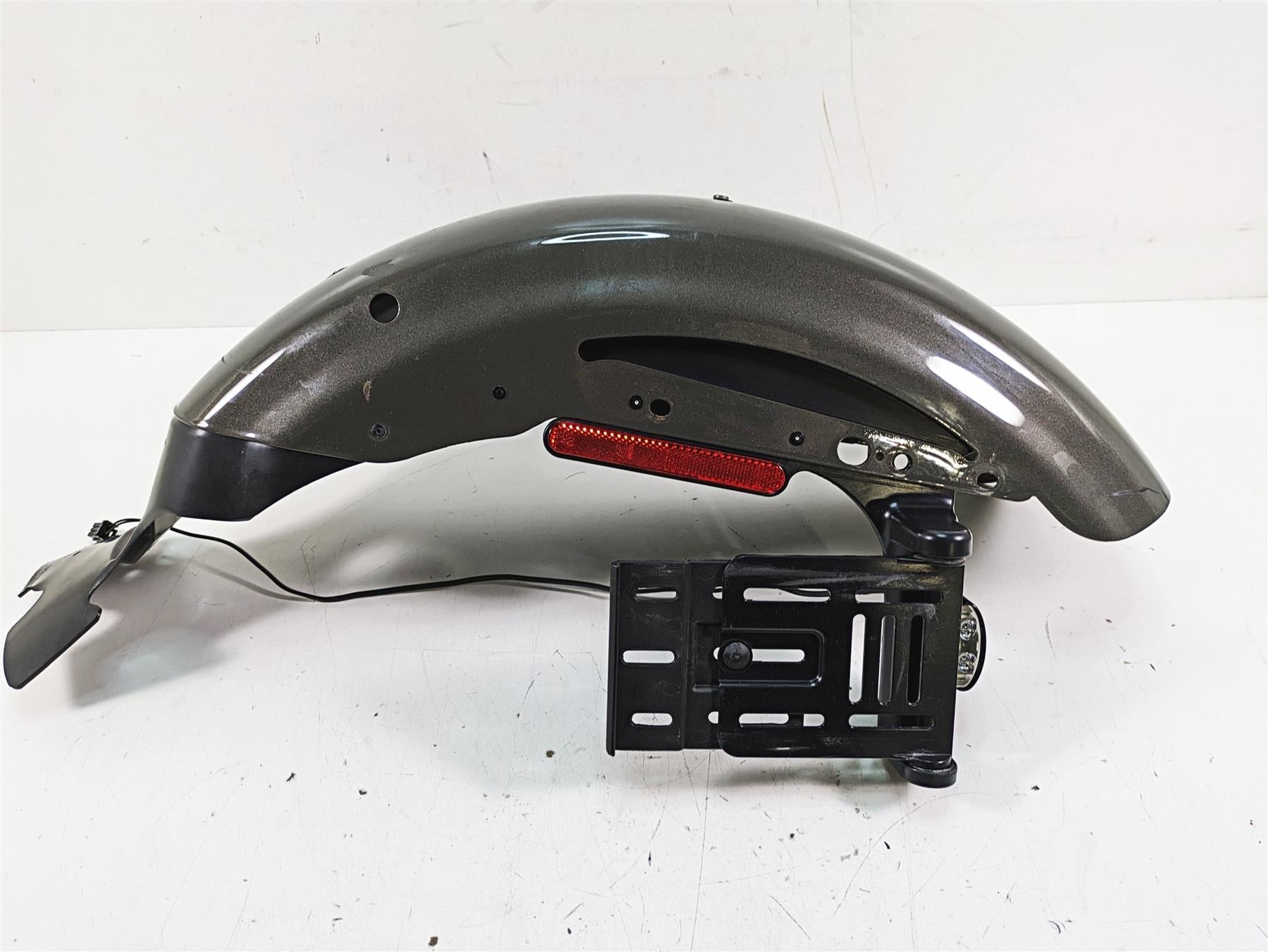 2019 Harley XL883N Sportster Iron Rear Fender & Side Plate Holder 59865-10 {{ shop.shopifyCountryName }} - Mototech271