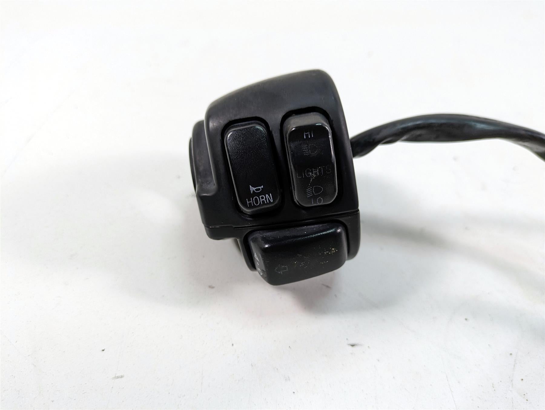 2000 Harley Dyna FXDL Low Rider Left Hand Control Switch 71682-06A 71685-06A {{ shop.shopifyCountryName }} - Mototech271