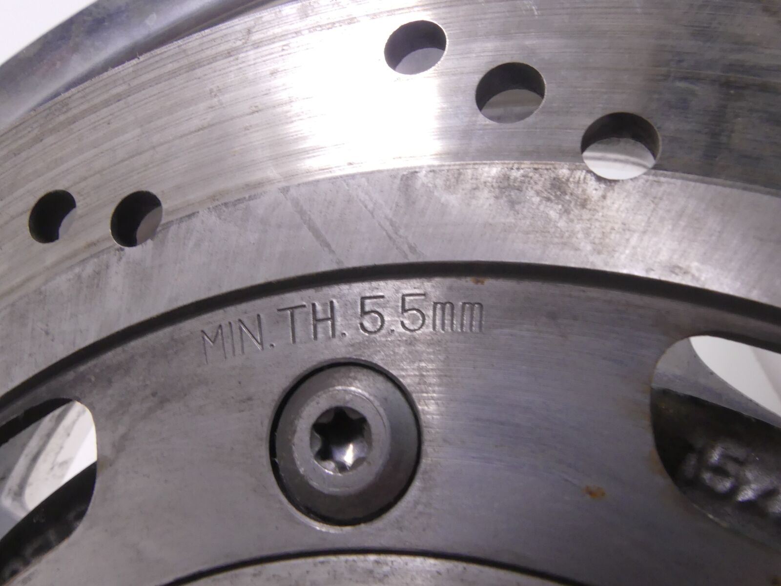 2013 Triumph America EFI Straight Rear Wheel Rim 15x4 + Brake Rotor T2015552 {{ shop.shopifyCountryName }} - Mototech271