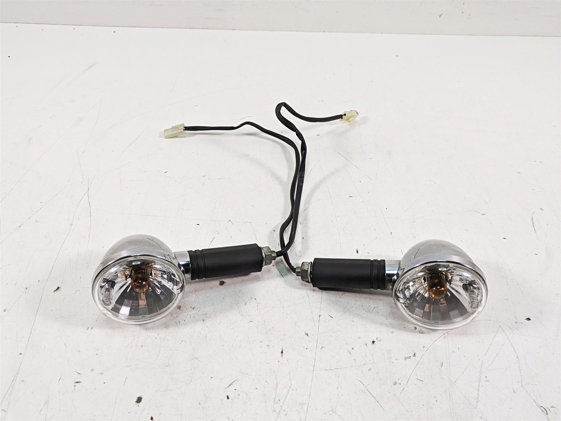 2014 Moto Guzzi California 1400 T Front Blinker Turn Signal Set B063028 B063029 | Mototech271