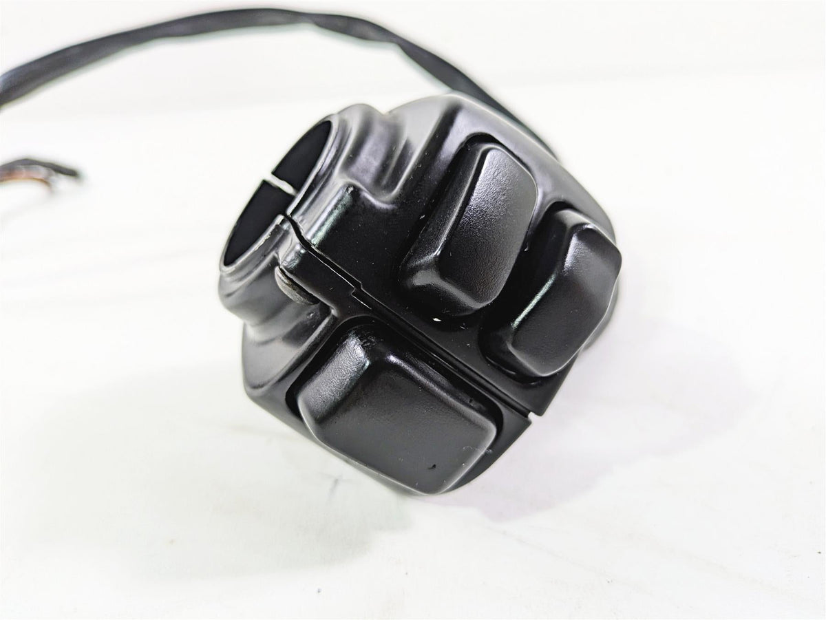2005 Harley Touring FLHRI Road King Left Hand Control Switch 71597-96B {{ shop.shopifyCountryName }} - Mototech271