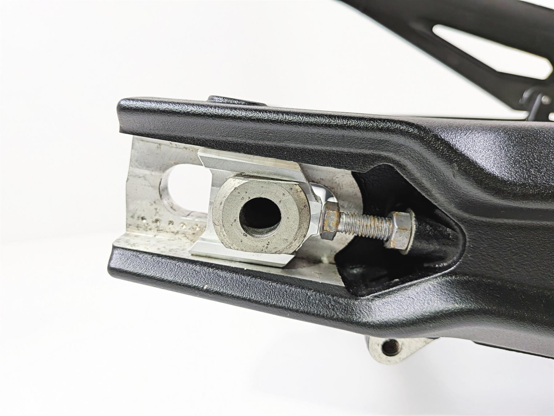 2022 Triumph Tiger 900 GT Pro Rear Swingarm Swing Arm & Axle T2050983 {{ shop.shopifyCountryName }} - Mototech271