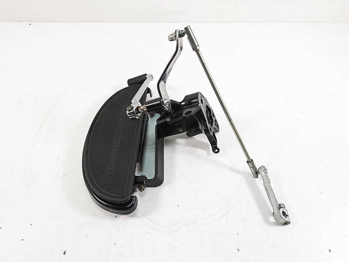 2009 Harley Softail FLSTSB Cross Bones Left Floorboard & Shifter Set 33630-07A {{ shop.shopifyCountryName }} - Mototech271