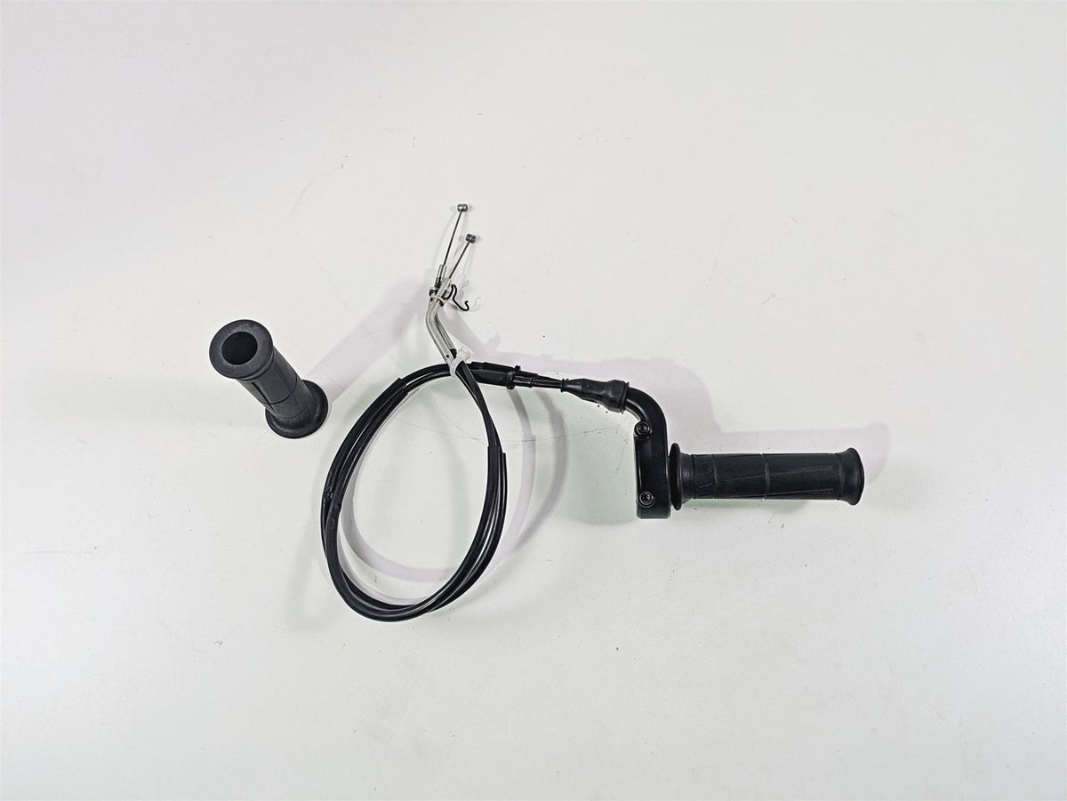 2016 Kawasaki ZX10R Ninja Throttle Grip & Cables Set 32099-0766 {{ shop.shopifyCountryName }} - Mototech271