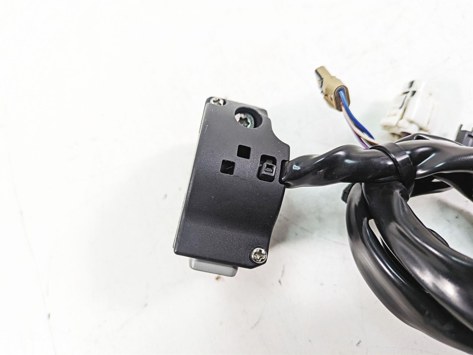 2020 KTM 1290 Super Adventure R Right Hand Start Stop Control Switch 61411174100 {{ shop.shopifyCountryName }} - Mototech271
