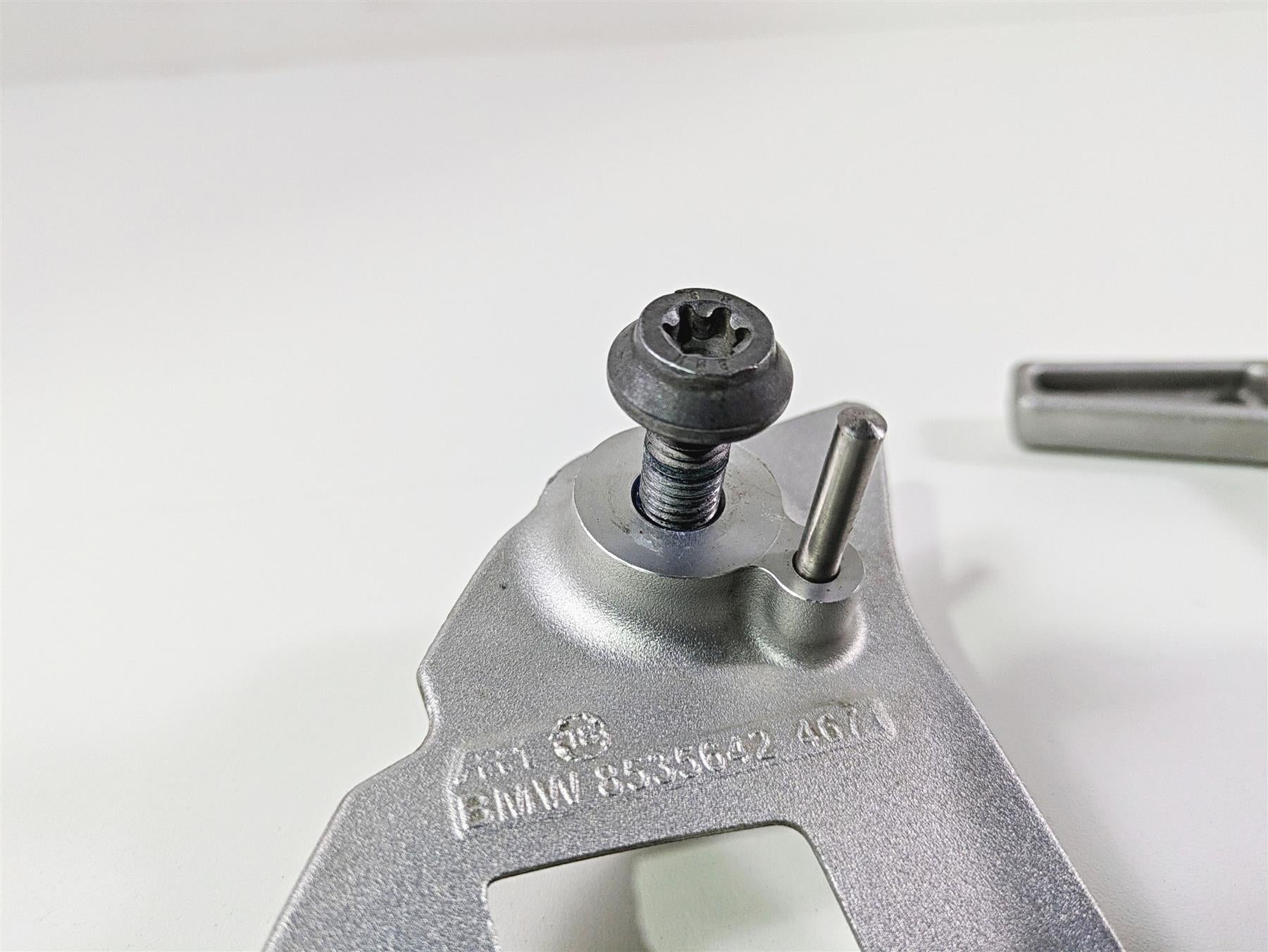 2019 BMW R1250RT K52 Brake Pedal + Footpeg Mount 35218534746 {{ shop.shopifyCountryName }} - Mototech271