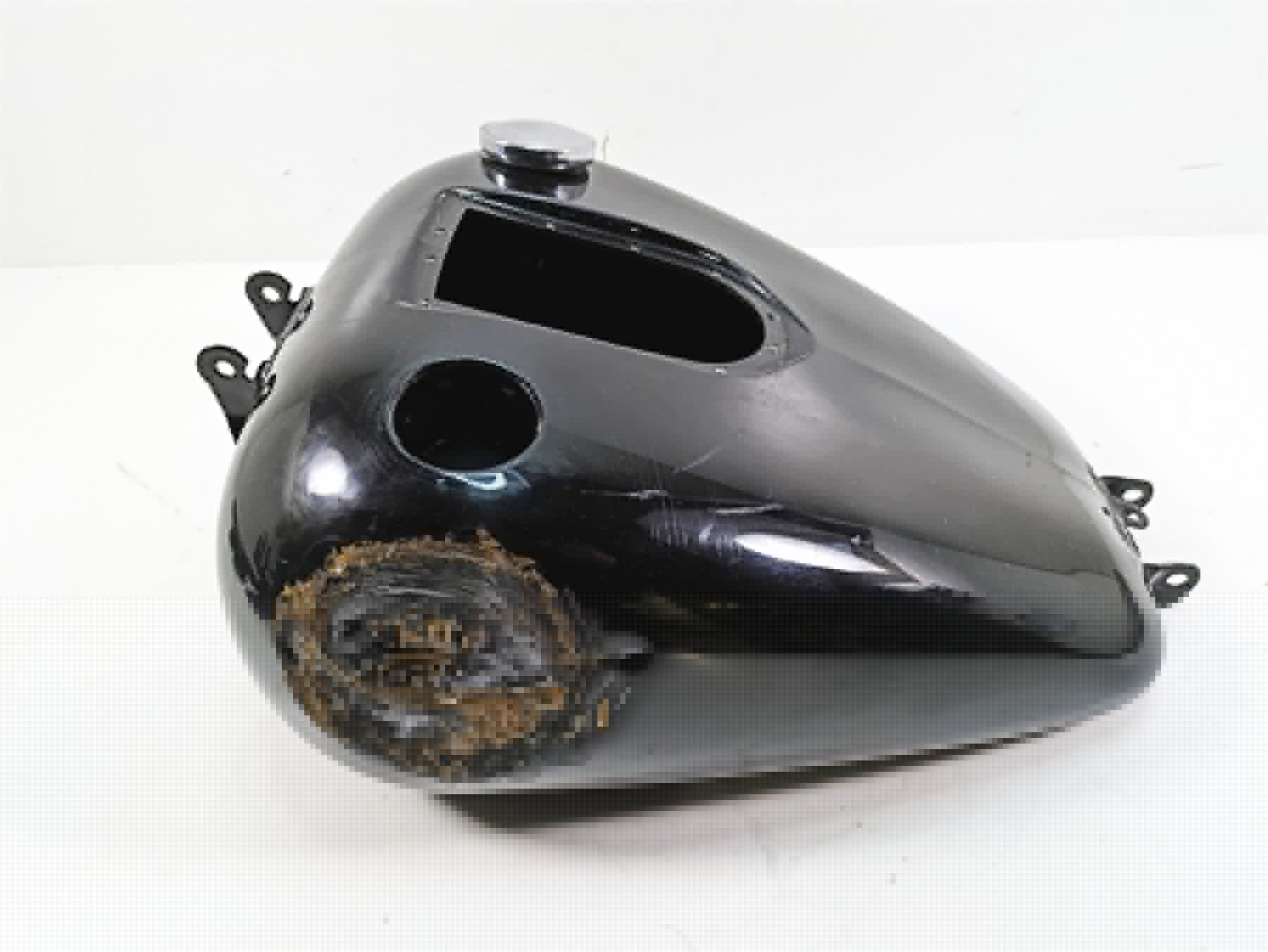 2009 Harley FXDF Dyna Fat Bob Fuel Gas Petrol Tank Reservoir - Read 61000705 {{ shop.shopifyCountryName }} - Mototech271