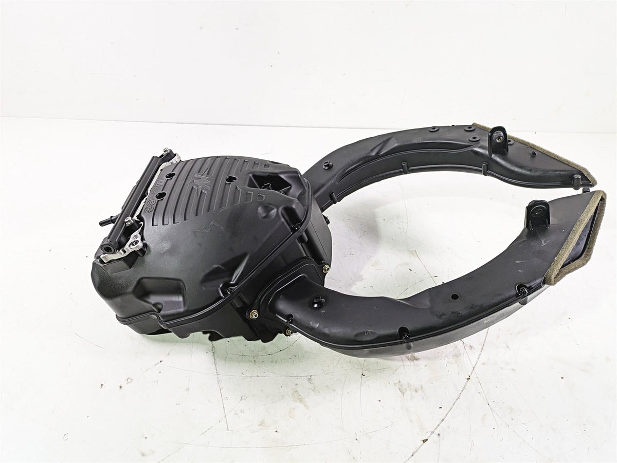 2022 MV Agusta F3 800 Rosso Air Box Cleaner Intake Tubes Injector 8000B5482 {{ shop.shopifyCountryName }} - Mototech271