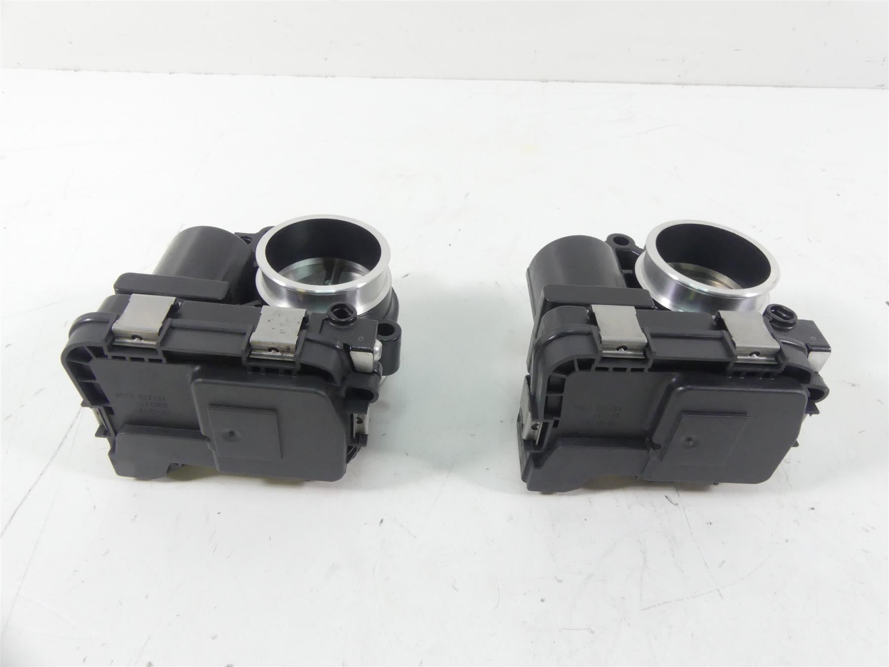 2017 BMW R1200RT K52 Throttle Body Fuel Injector Injection Set 13548564959 {{ shop.shopifyCountryName }} - Mototech271