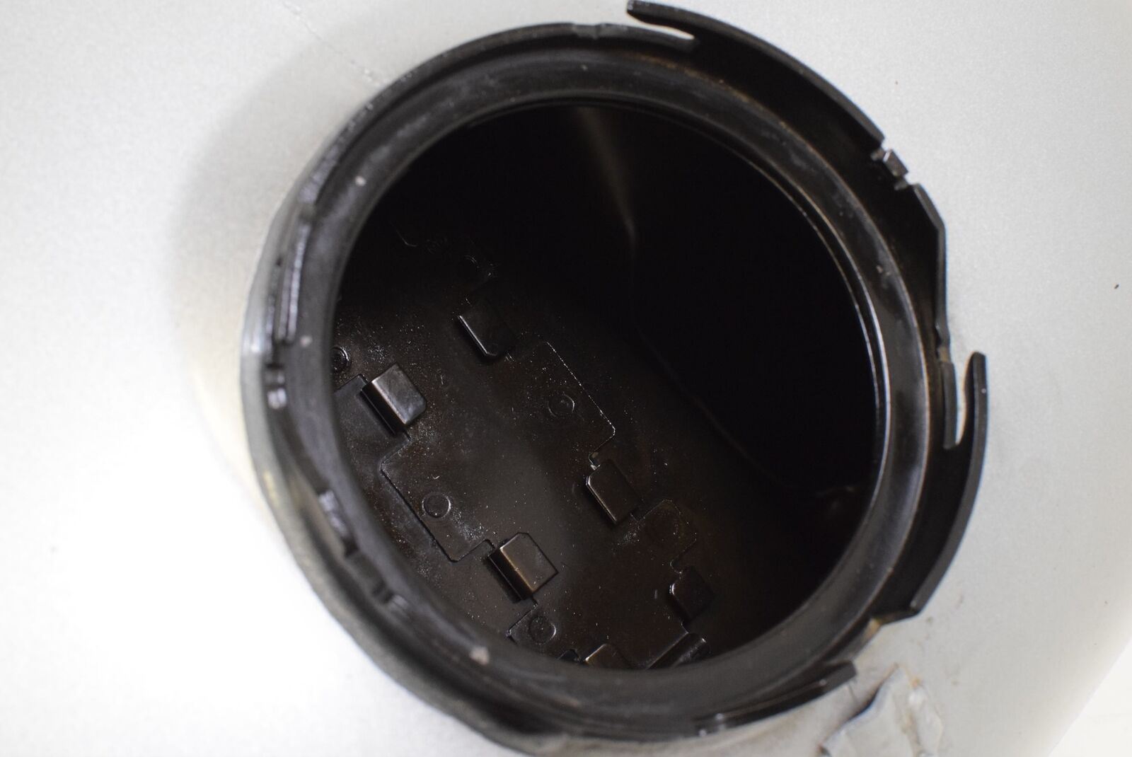 2012 Harley Touring FLHTC Electra Glide DENTED Fuel Gas Petrol Tank 61360-10BJN {{ shop.shopifyCountryName }} - Mototech271