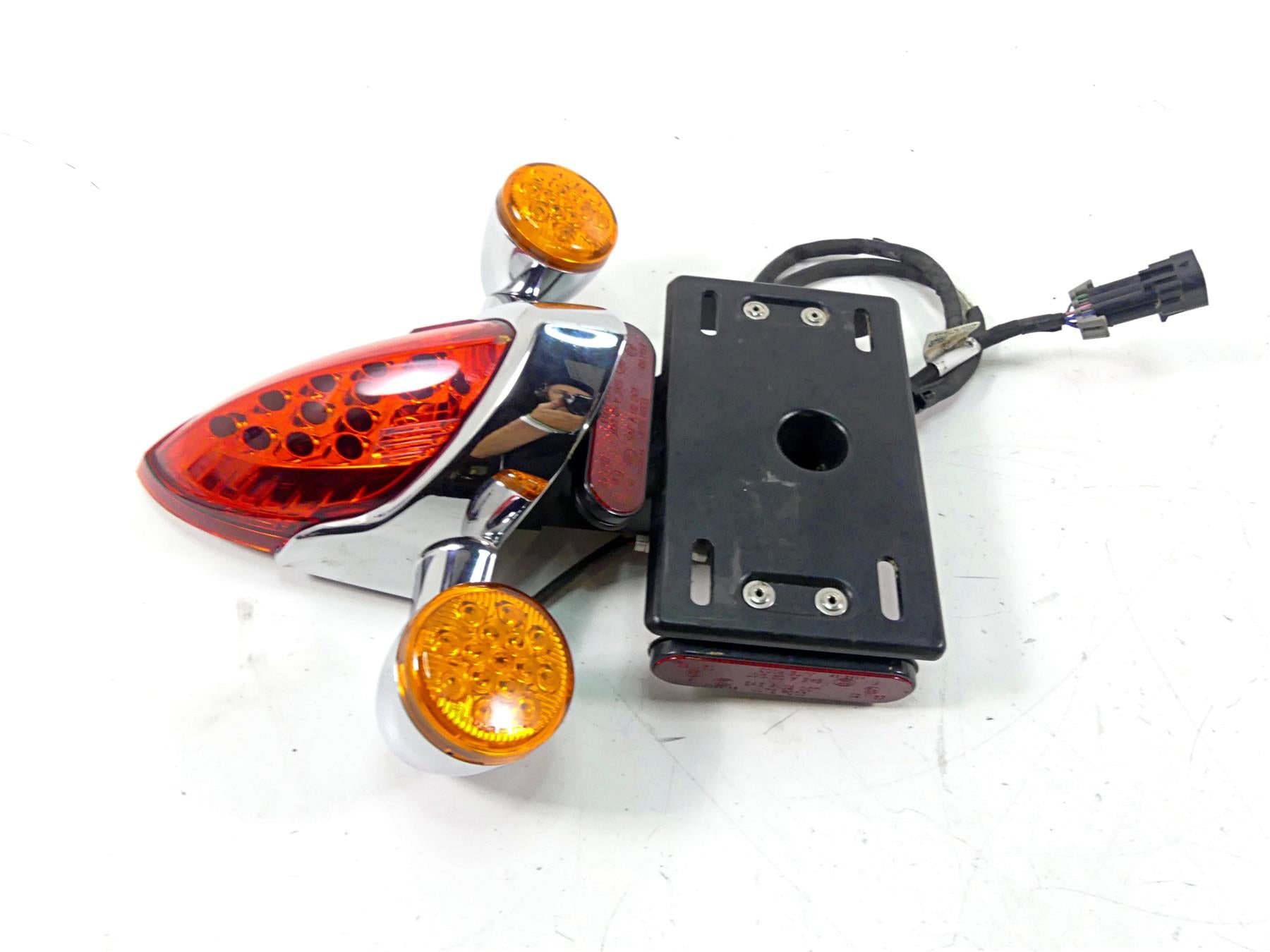 2019 Indian Chieftain Classic Rear Taillight Blinker Plate Holder Set 2412442 {{ shop.shopifyCountryName }} - Mototech271