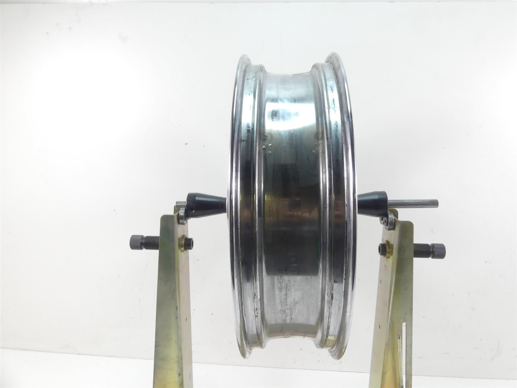2004 Harley Softail FXSTD SE CVO Deuce Rear Wheel Rim 17x4.5 -Read 44566-07 {{ shop.shopifyCountryName }} - Mototech271
