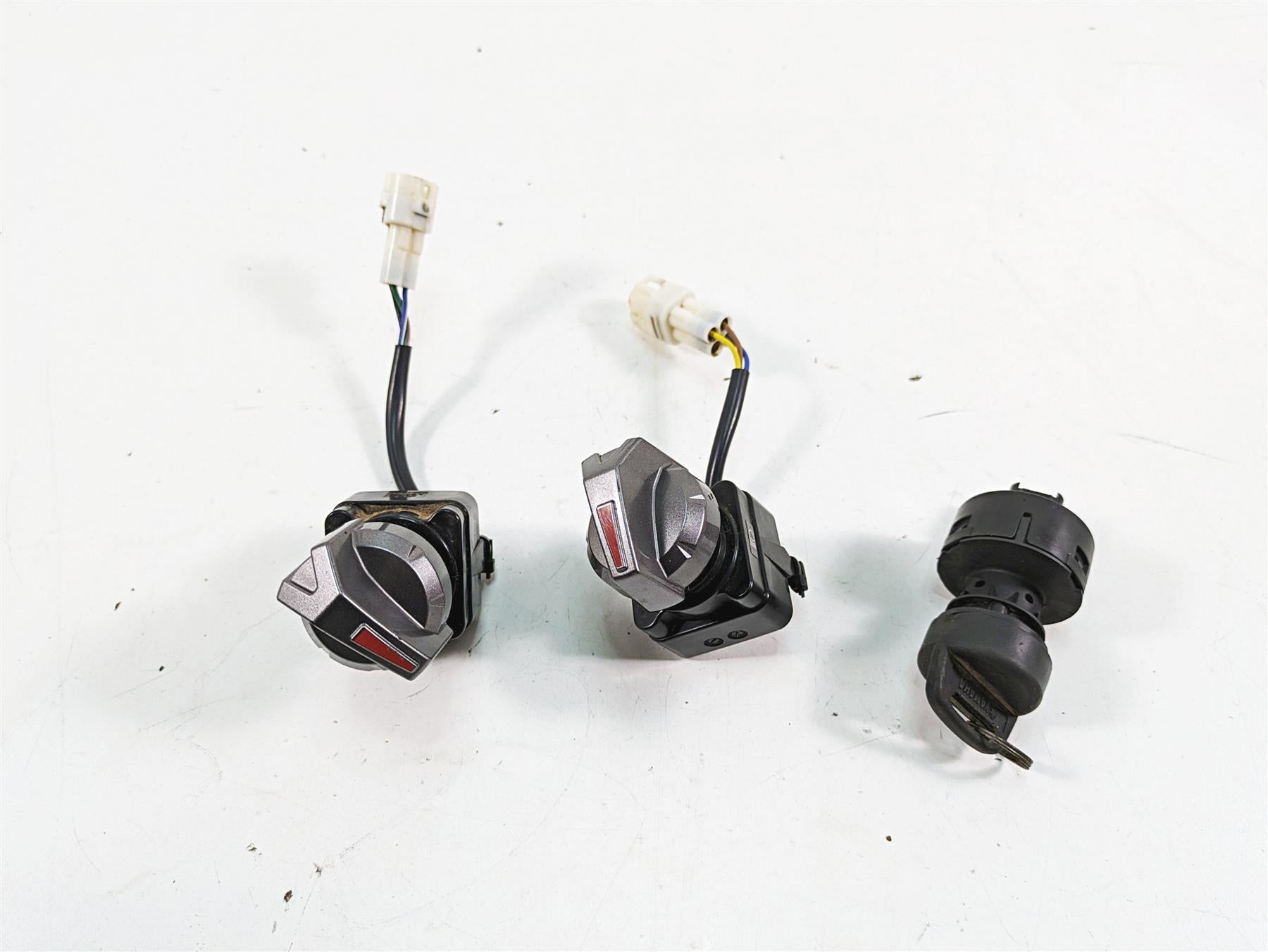 2018 Yamaha YXZ1000R EPS SS Ignition Light Awd Switch & Key Set 5UG-H2510-00-00