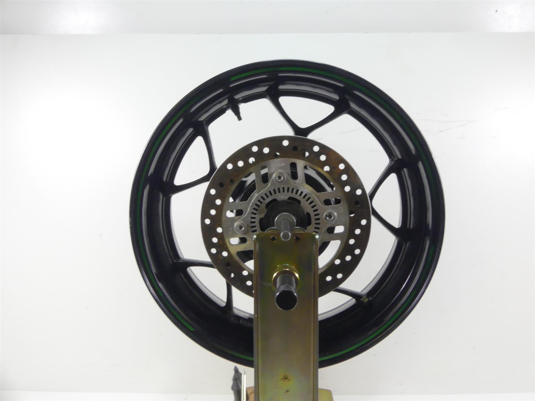 2019 Kawasaki ZX1400 ZX-14R Ninja Straight Rear Wheel Rim 17x6 41073-0574 {{ shop.shopifyCountryName }} - Mototech271
