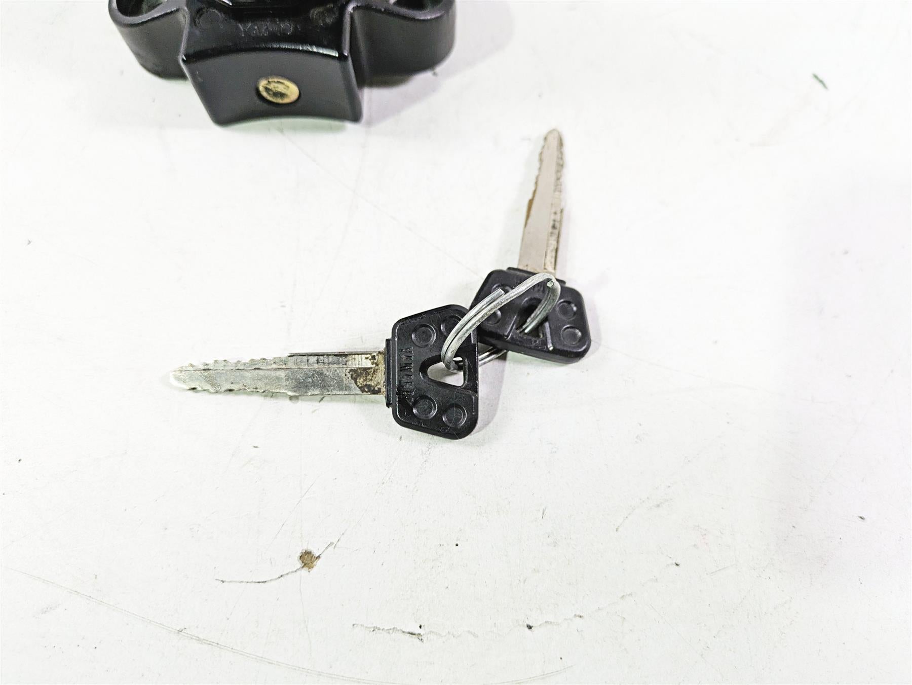 2004 Yamaha XVZ1300 Royal Star Ignition Switch Steering Lock Set 4XY-82501-01-00 {{ shop.shopifyCountryName }} - Mototech271