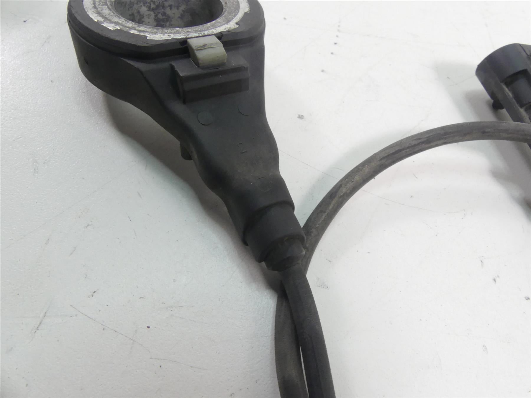 2012 Harley Touring FLHTK Electra Glide Abs Brake Wheel Sensor Set 40614-08 {{ shop.shopifyCountryName }} - Mototech271