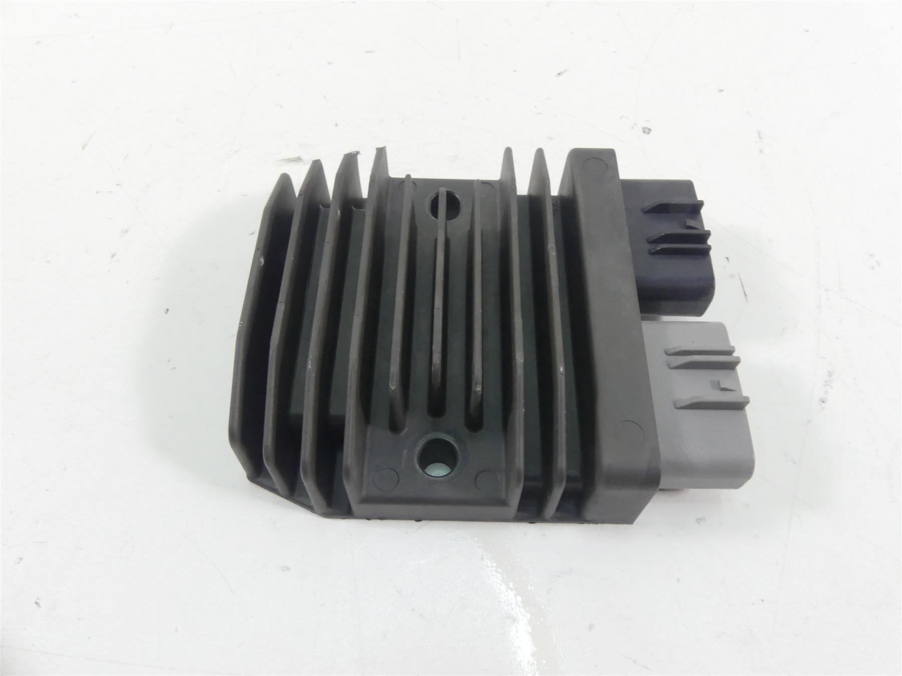 2021 Kawasaki ZX1400 ZX14R Ninja Rectifier Voltage Regulator FH027BA 21066-0771 {{ shop.shopifyCountryName }} - Mototech271