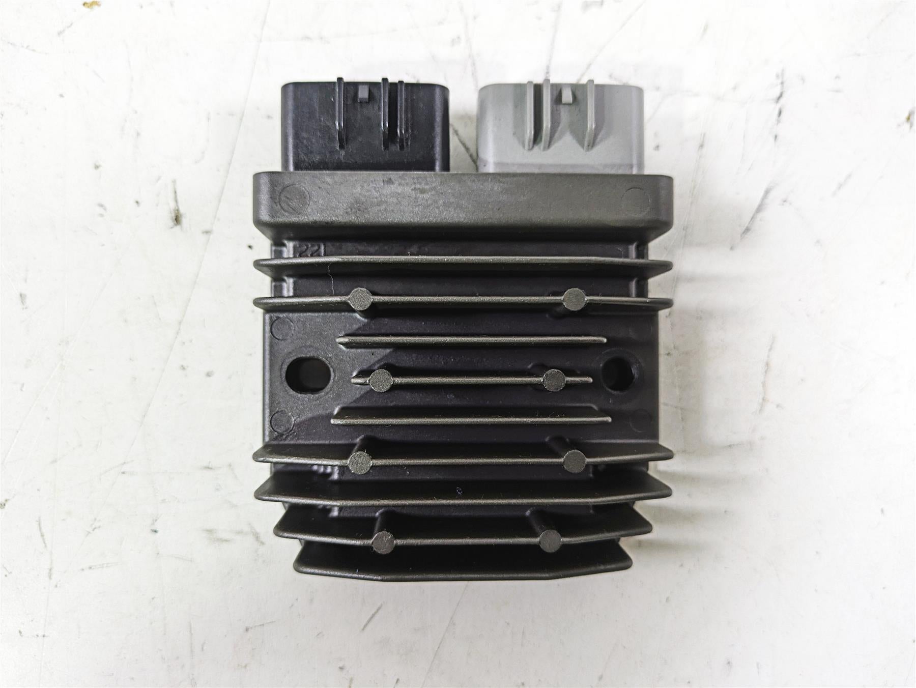 2020 Triumph Street Scrambler 900 Rectifier Voltage Regulator FH020AA 1300675 {{ shop.shopifyCountryName }} - Mototech271