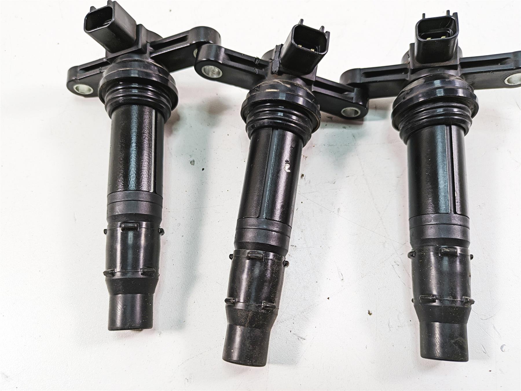 2018 Yamaha YXZ1000R EPS SS Ignition Stick Coil Set 2HC-82310-00-00 {{ shop.shopifyCountryName }} - Mototech271