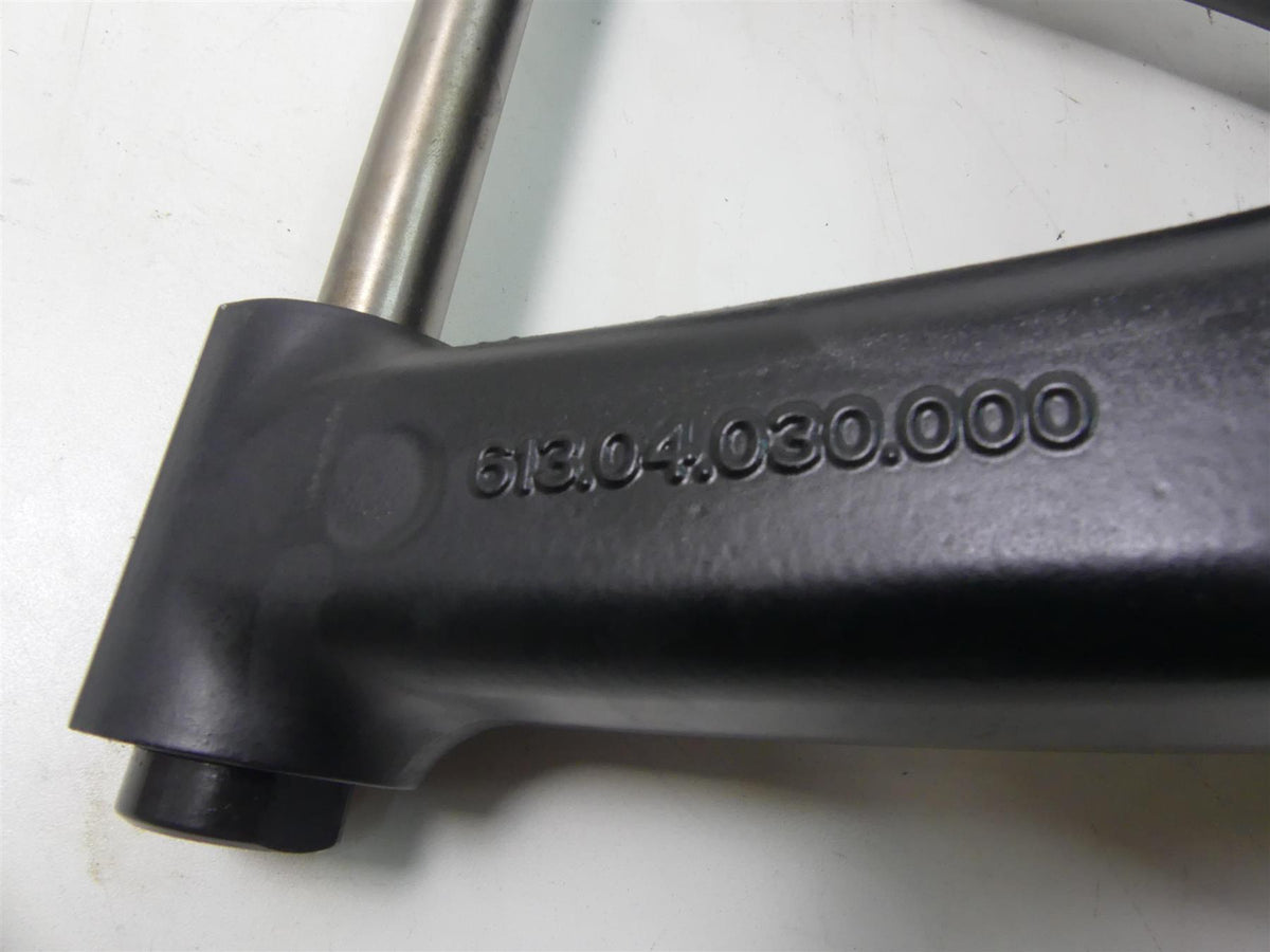 2015 KTM 1290R Super Duke Swingarm Swing Arm Suspension & Axle 6130403004433 {{ shop.shopifyCountryName }} - Mototech271
