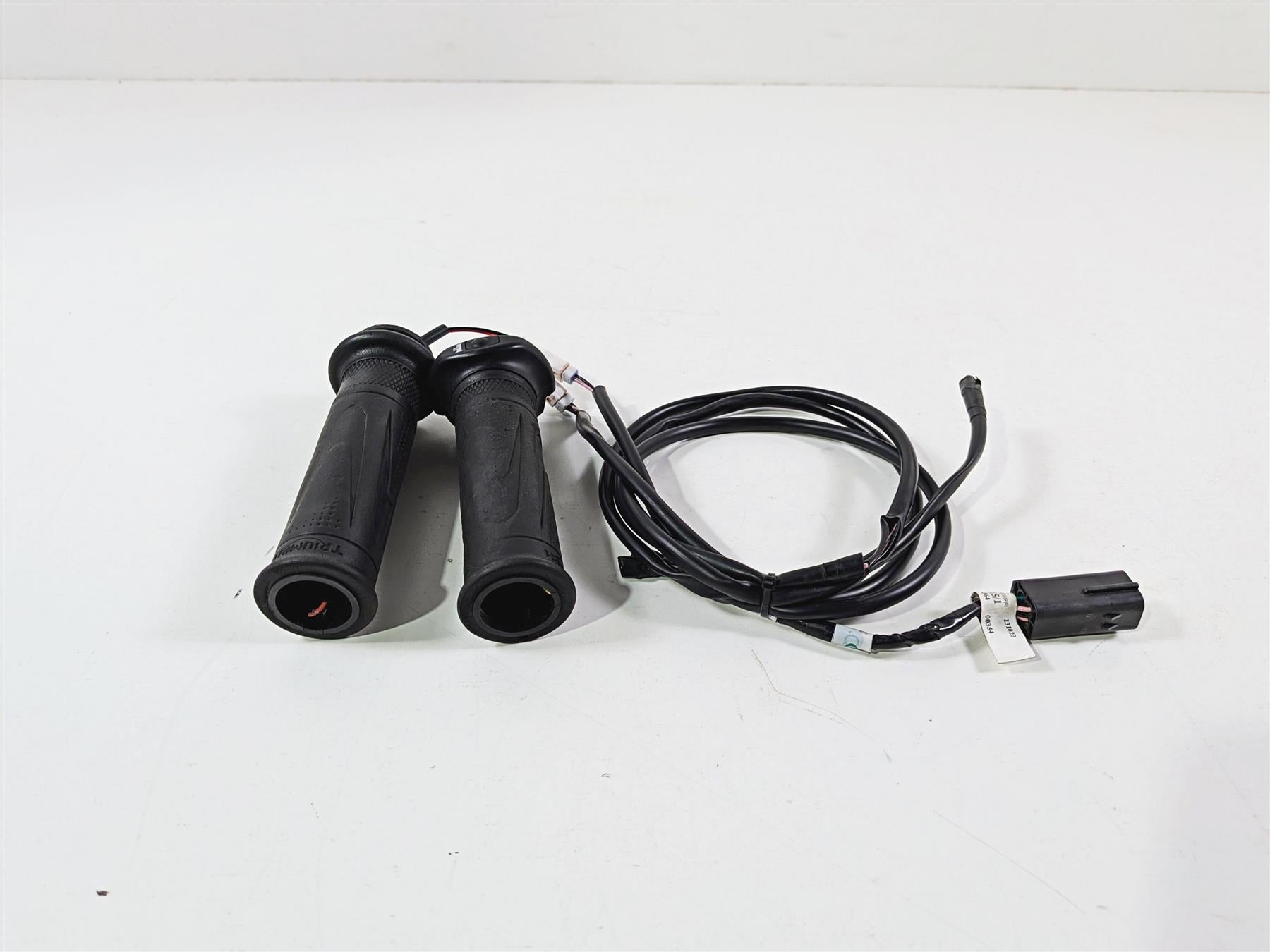 2022 Triumph Tiger 900 GT Pro Left Right Heated Hand Grip Heater Set T2042078 {{ shop.shopifyCountryName }} - Mototech271