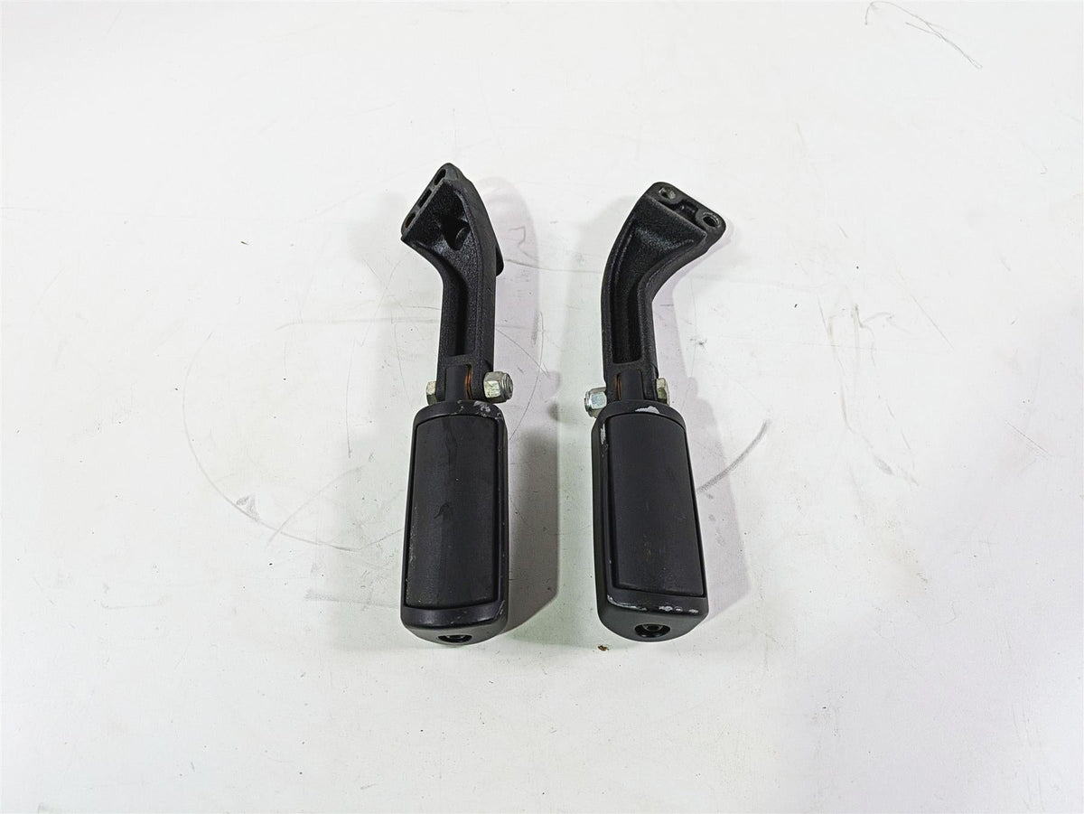 2016 Harley FXDL Dyna Low Rider Rear Passenger Footpegs Willie G Skull 49224-06A {{ shop.shopifyCountryName }} - Mototech271
