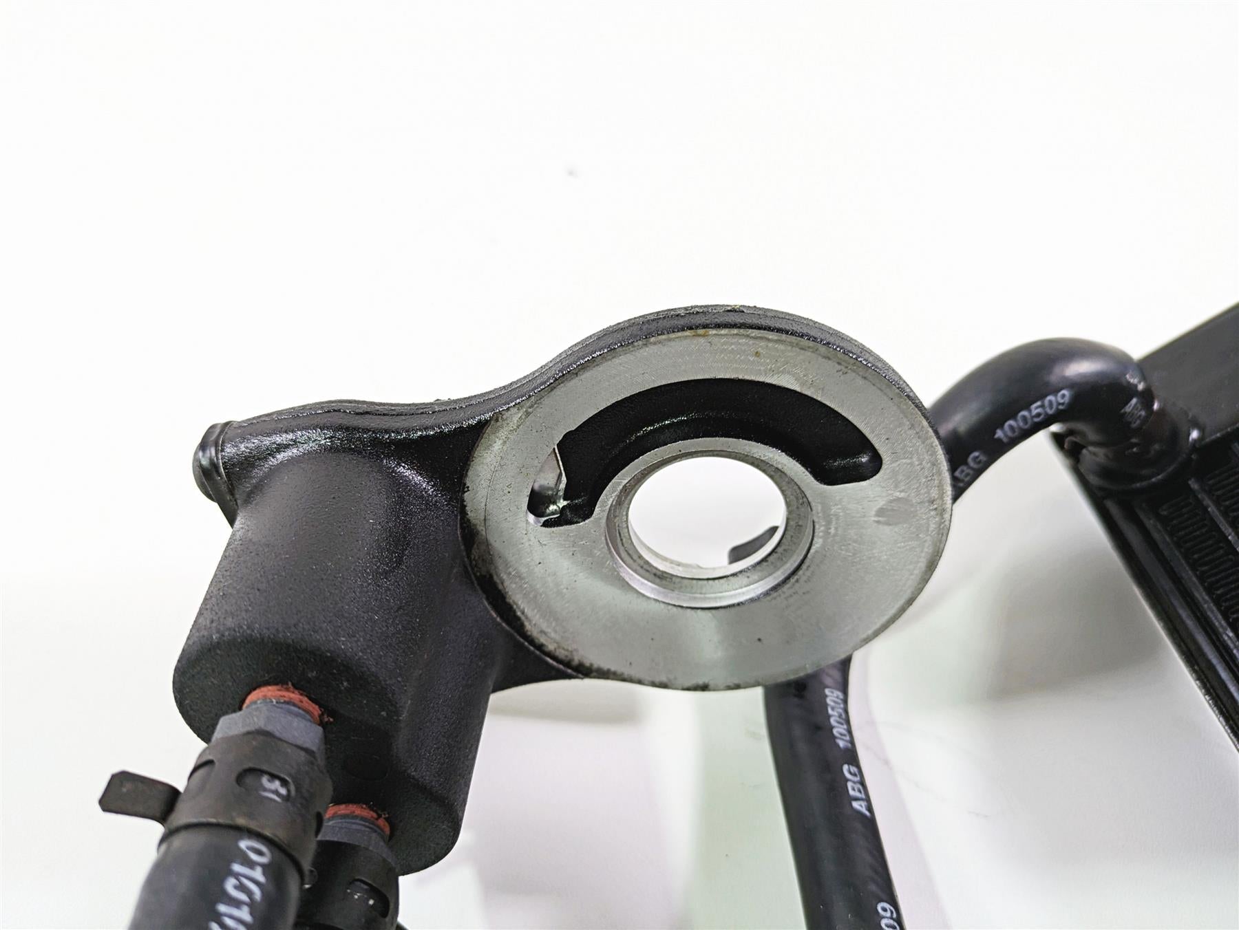 2010 Harley Touring FLHTK Electra Glide Oil Cooler & Flange 63083-11A {{ shop.shopifyCountryName }} - Mototech271