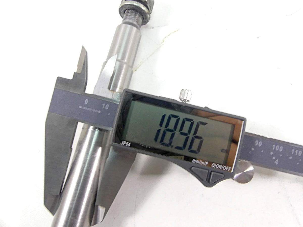 2005 Harley Sportster XL1200 C Straight Front Axle Wheel Spindle 3/4" 43895-00 {{ shop.shopifyCountryName }} - Mototech271