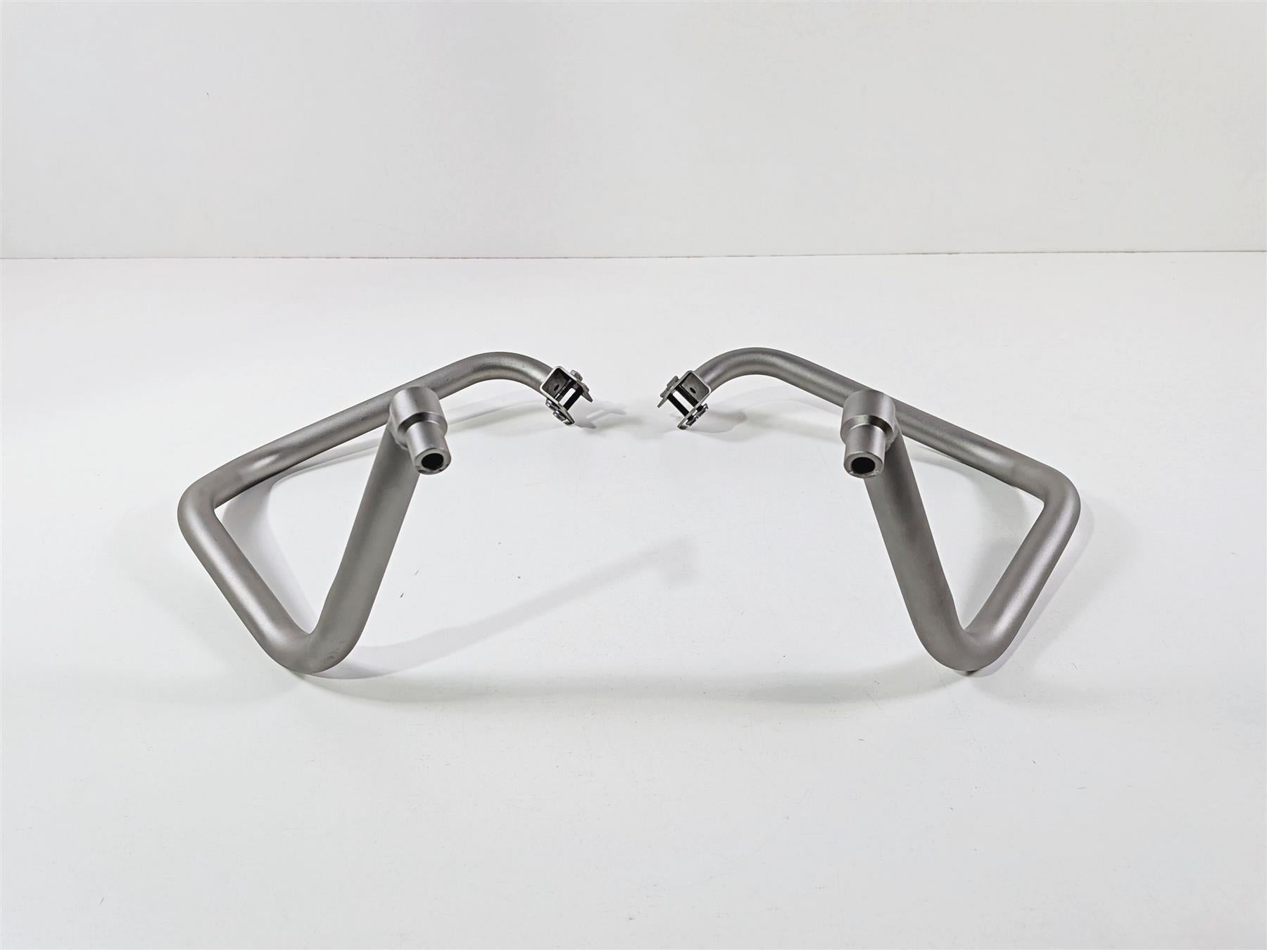 2023 BMW R1250RT RTP K52 Left Right Case Crash Guard Set 46548548593 46548548594 {{ shop.shopifyCountryName }} - Mototech271