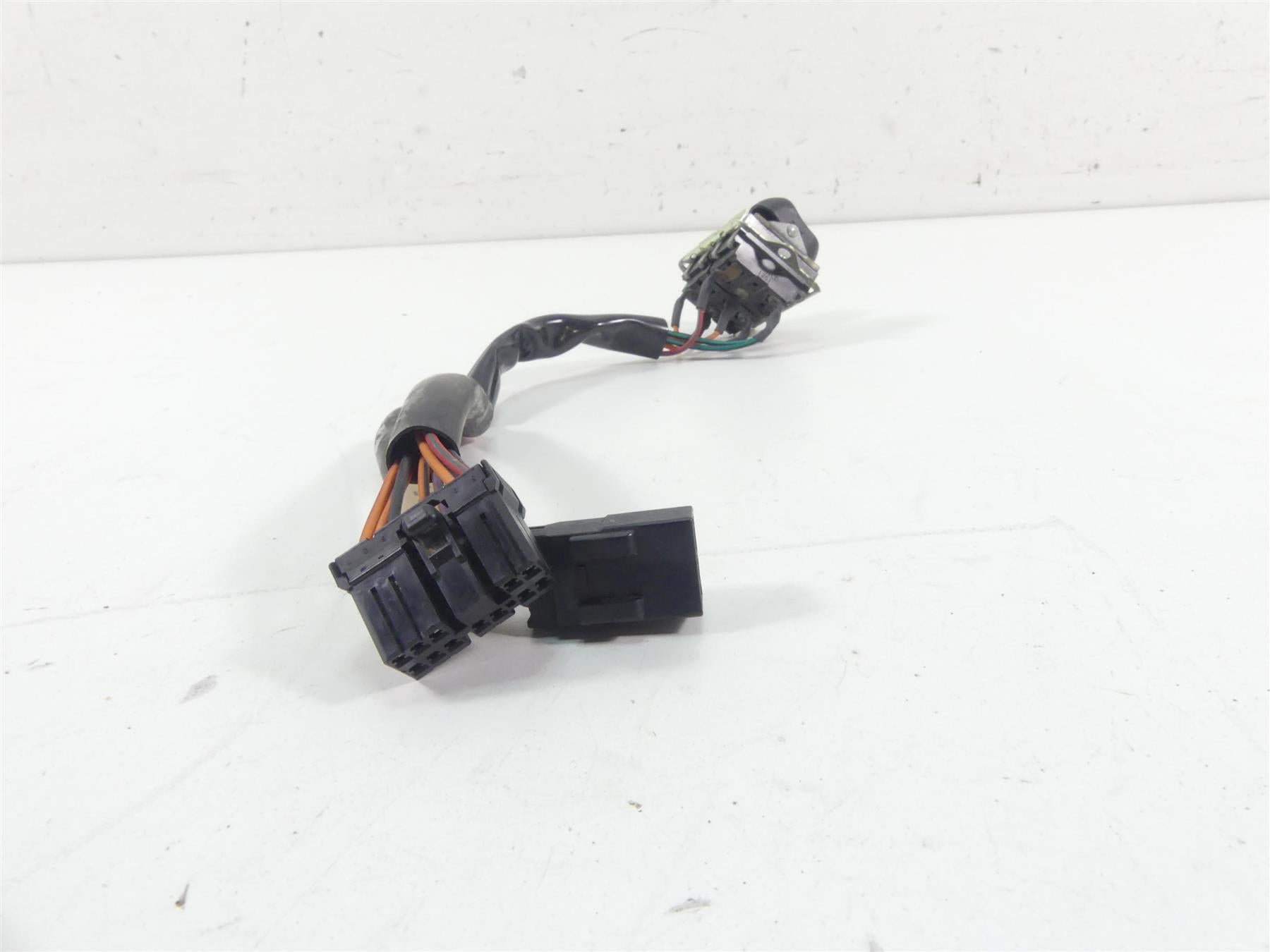 2013 Harley Touring FLTRX Road Glide Auxiliary Cruise Acc Switches Set 71625-04 {{ shop.shopifyCountryName }} - Mototech271