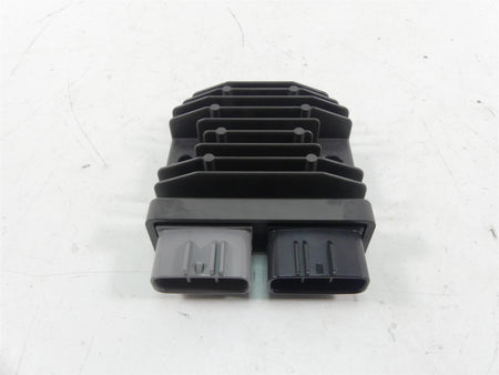 2017 Triumph Thruxton 1200R Rectifier Voltage Regulator T1300679 FH020AA {{ shop.shopifyCountryName }} - Mototech271