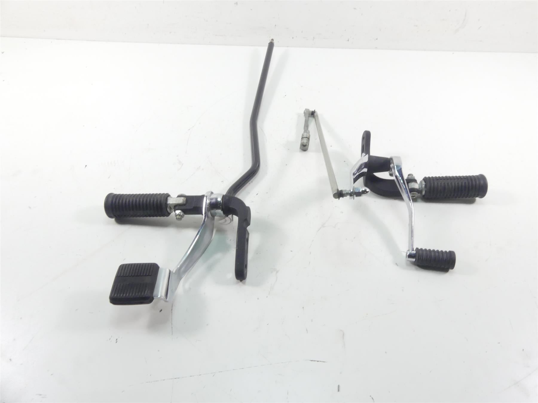 2010 Harley FXDWG Dyna Wide Glide Front Left Right Forward Foot Control 33693-03 {{ shop.shopifyCountryName }} - Mototech271
