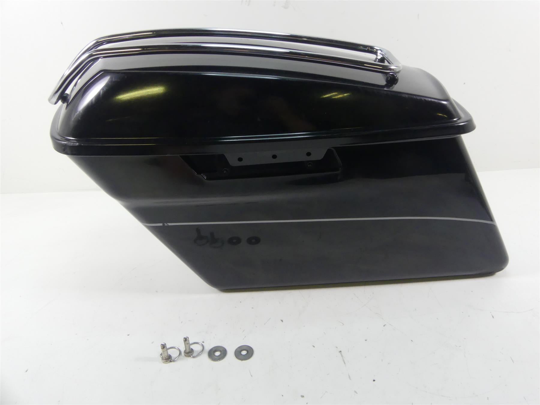 2014 Harley Touring FLHTK Electra Glide Left Saddlebag Saddle Bag & Lid 90200414 {{ shop.shopifyCountryName }} - Mototech271