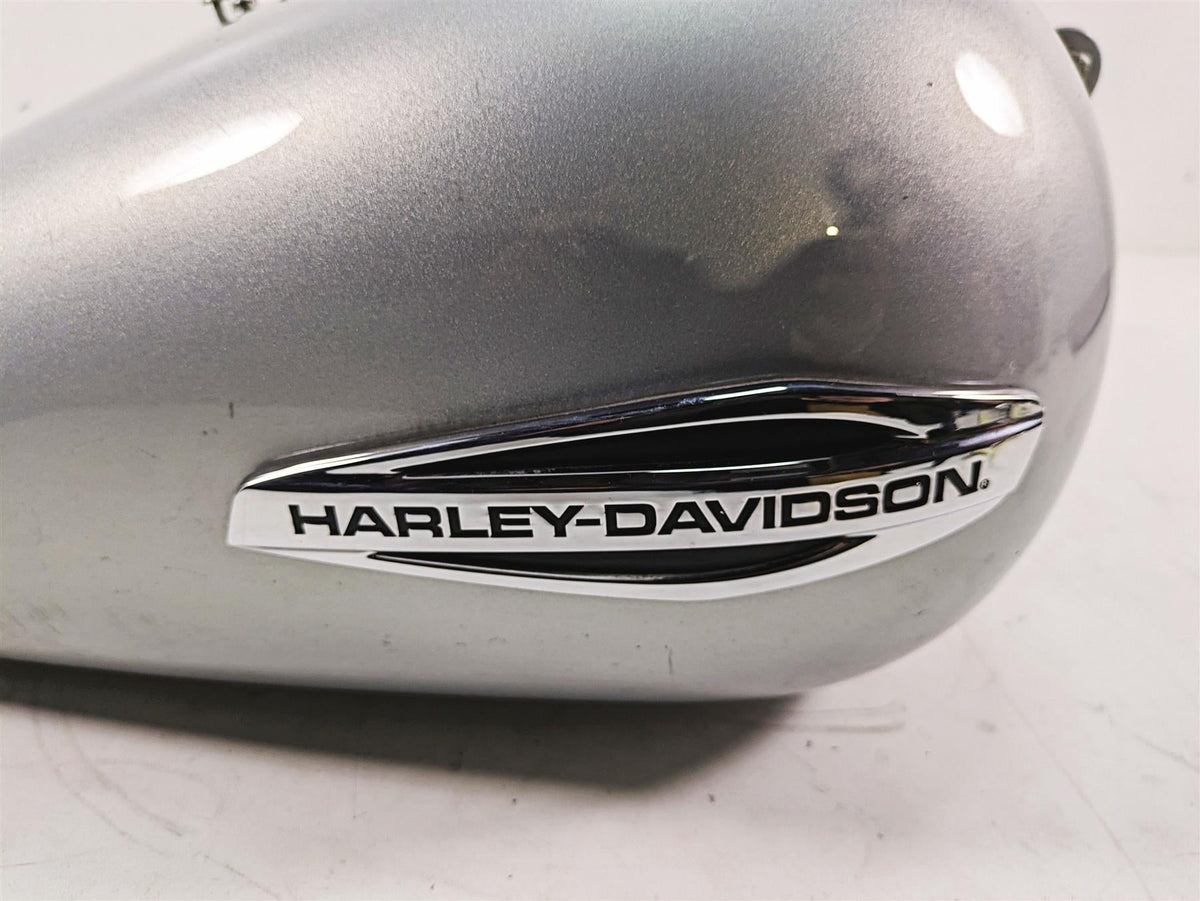 2012 Harley FLD Dyna Switchback Fuel Gas Petrol Tank Reservoir -No Dent 61593-10 {{ shop.shopifyCountryName }} - Mototech271