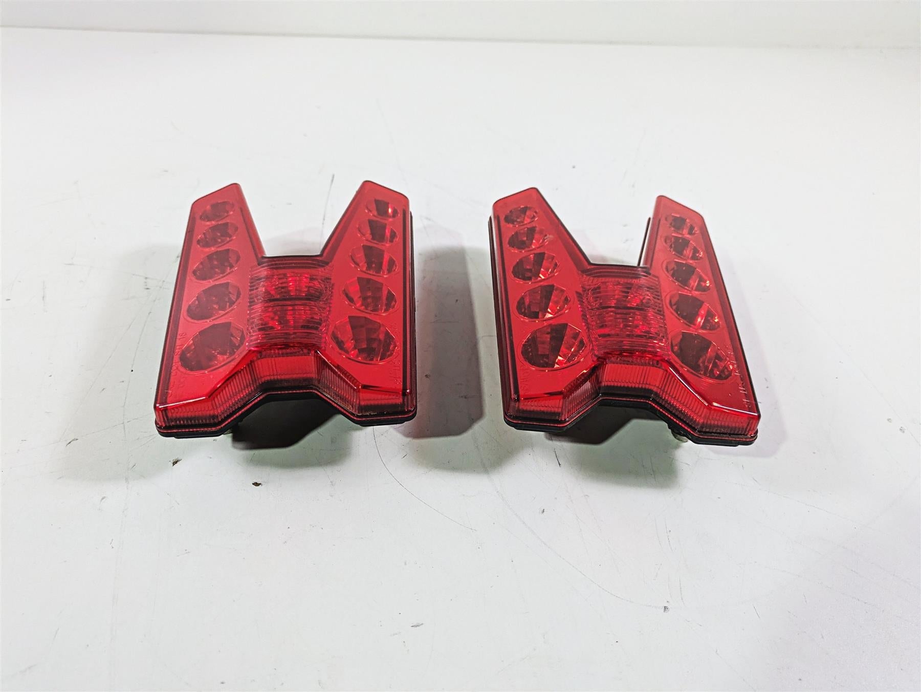 2021 Kawasaki Teryx KRX KRF 1000 Taillight Tail Light Lamp Set 23024-0005 {{ shop.shopifyCountryName }} - Mototech271