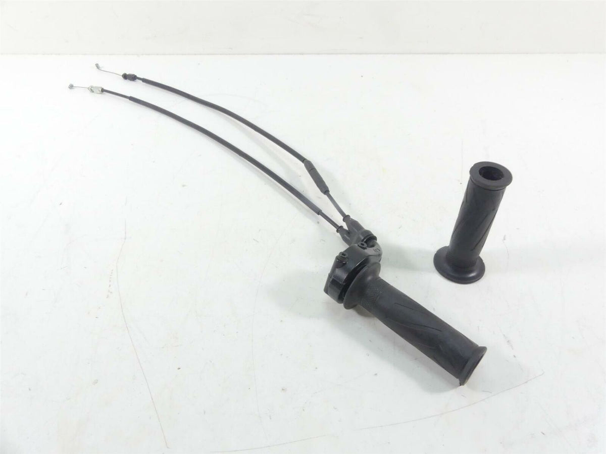2020 Yamaha VMX17 1700 Throttle Accelerate Cable Grip Grab Set 4YR-26240-02-00 {{ shop.shopifyCountryName }} - Mototech271