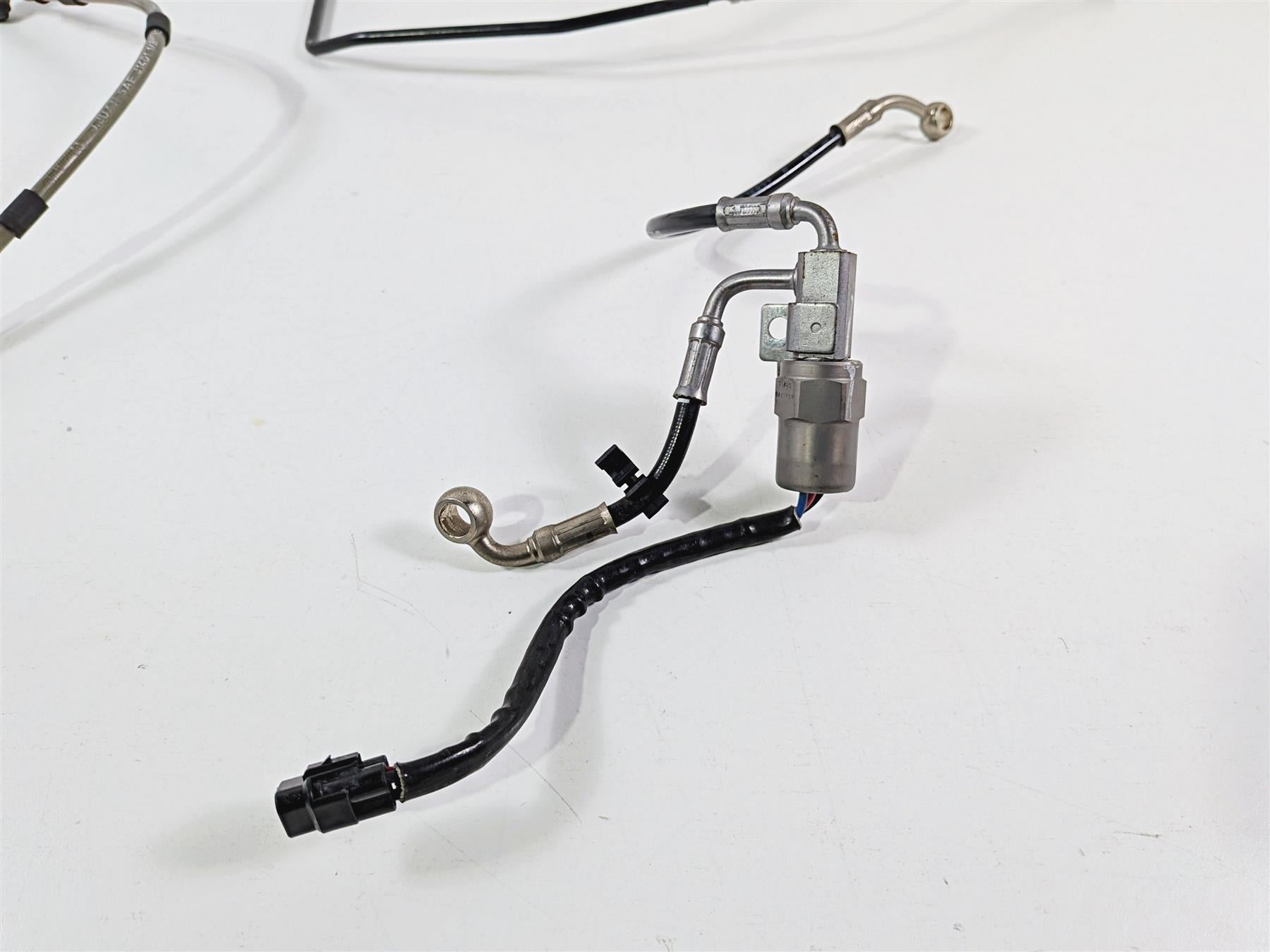 2019 Triumph Speed Triple RS 1050 Front & Rear Abs Brake Lines T2021193 T2026072 {{ shop.shopifyCountryName }} - Mototech271