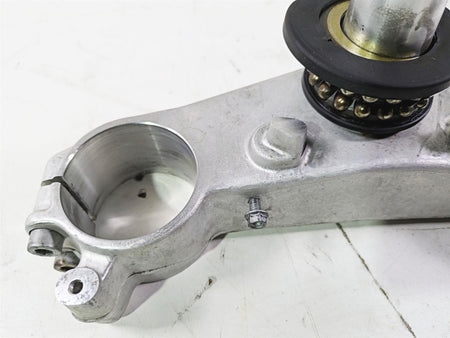 2008 Aprilia RSVR 1000 Factory Upper Lower Triple Tree Set - Read AP8163061 {{ shop.shopifyCountryName }} - Mototech271