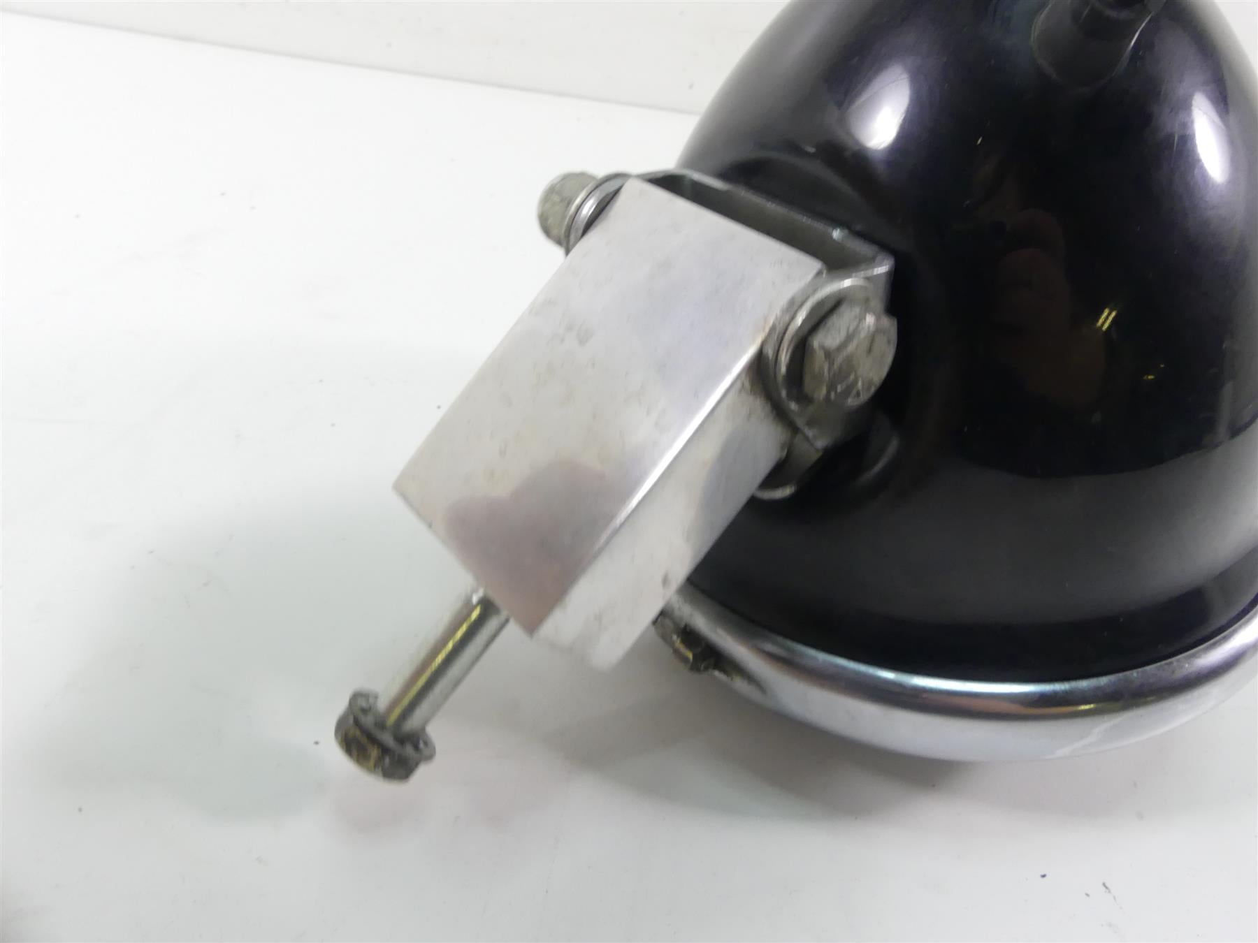 2013 Harley FXDWG Dyna Wide Glide Headlight & Aftermarket LED Lens 68787-10 {{ shop.shopifyCountryName }} - Mototech271
