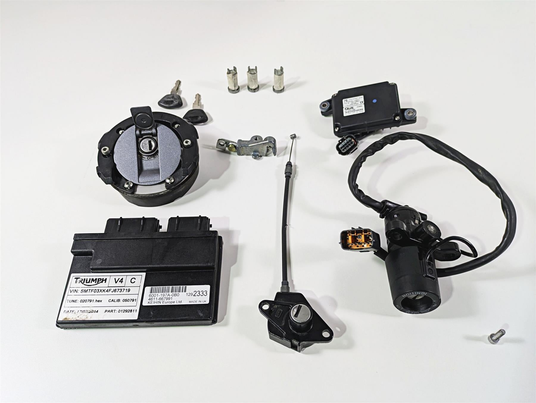 2015 Triumph Tiger Explorer XC Ignition Switch Key Immobilizer Cdi Set T2507788 {{ shop.shopifyCountryName }} - Mototech271