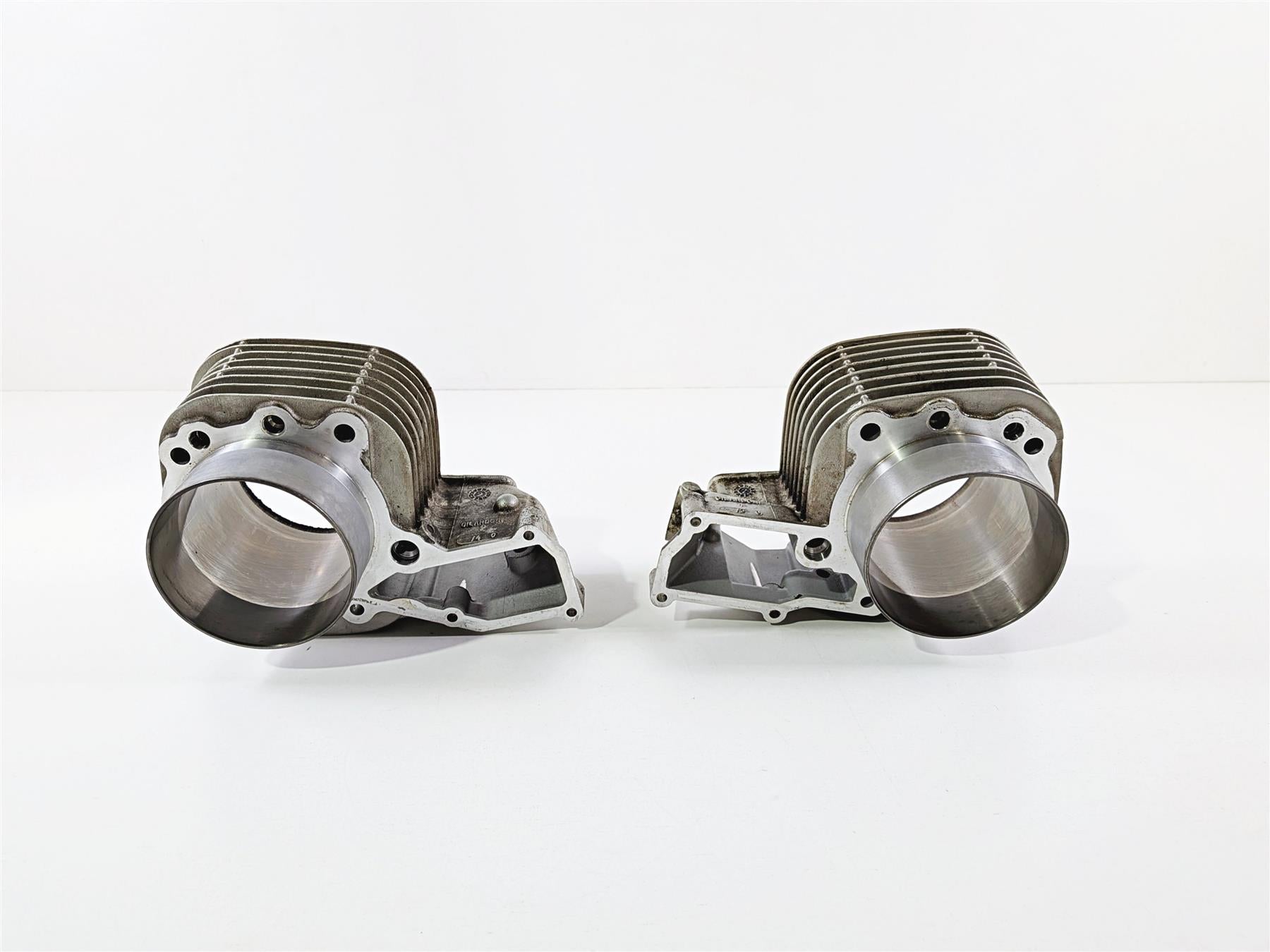 2004 BMW R1150GS R21 Cylinder Jug Barrel Set 11117672631 11117672632 {{ shop.shopifyCountryName }} - Mototech271