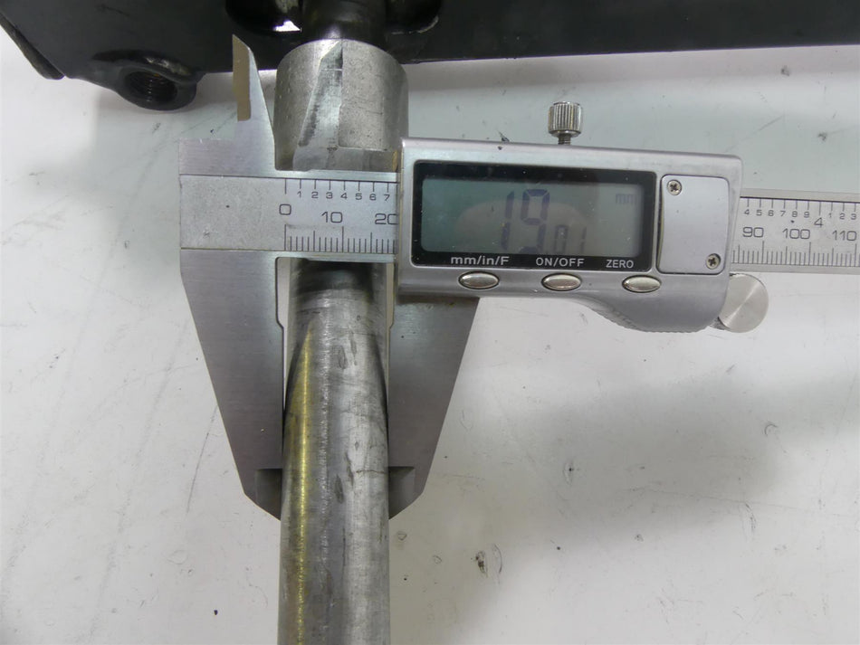 1989 Harley Touring FLTC Tour Glide Swingarm Swing Arm + Axle - Read 47544-85B {{ shop.shopifyCountryName }} - Mototech271