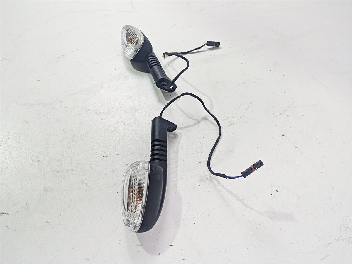 2010 BMW R1200GS K25 Front Blinker Turn Signal Set 63137667771 {{ shop.shopifyCountryName }} - Mototech271